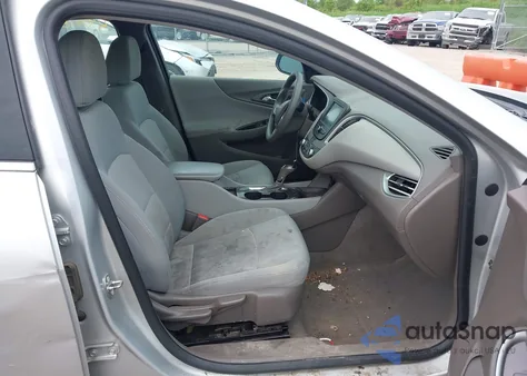 2017 Chevrolet Malibu Ls z USA, uszkodzony, nr VIN 1G1ZB5ST9HF245452